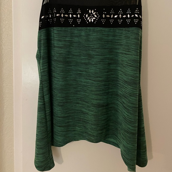 Top - Picture 4 of 4